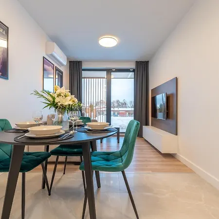 Laguna Beskidow 8 Z Widokiem Na Jezioro Zywieckie - Dream Apartmán *